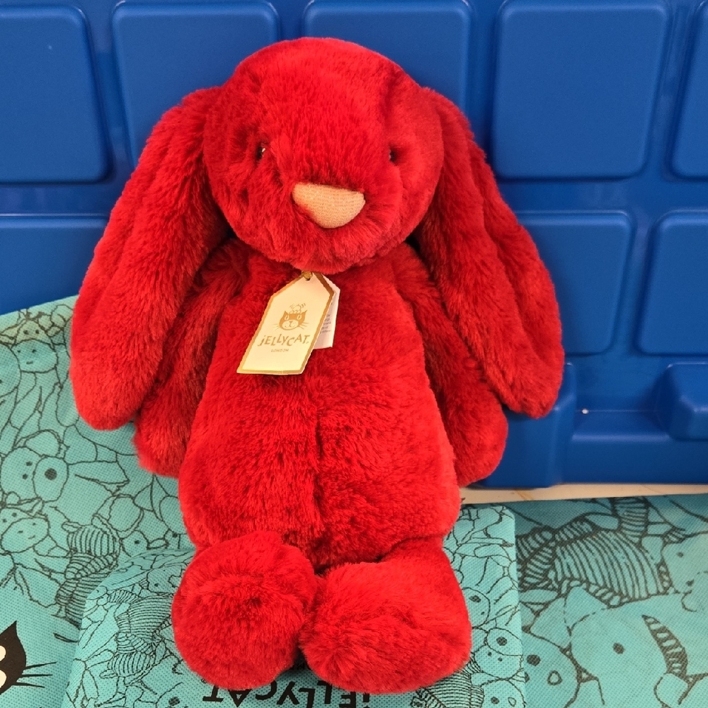 NWT Jellycat Original Bashful Luxe Bunny Scarlett